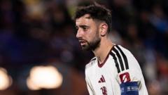 Fernandes to remain Man Utd captain despite outburst