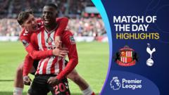 سندرلاند يهزم توتنهام في المباراة الافتتاحية بقيادة دي زيربي