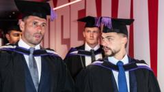 لاعبو كرة القدم في الدوري الإنجليزي الممتاز يدرسون ليصبحوا مديرين رياضيين